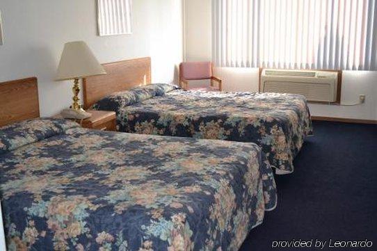 Sky Lodge Inn & Suites - Delavan Pokój zdjęcie