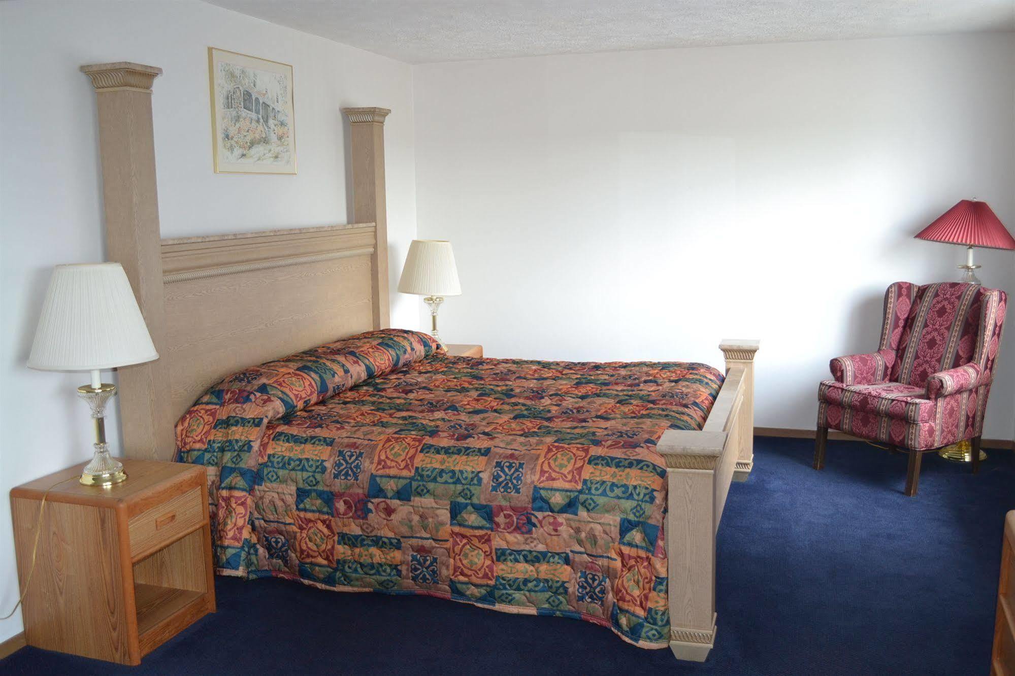 Sky Lodge Inn & Suites - Delavan Zewnętrze zdjęcie
